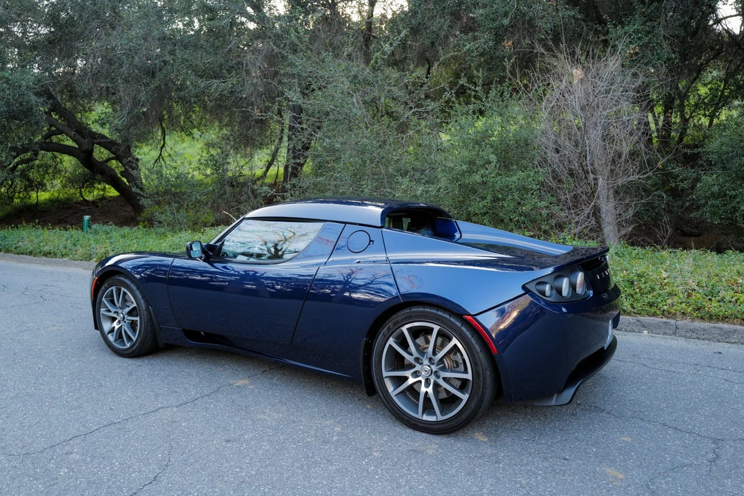 2008 Tesla Roadster - Image 11 of 31