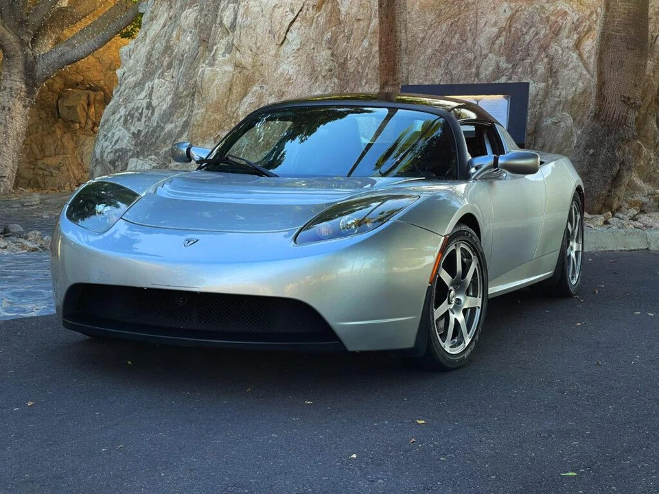 2008 Tesla Roadster - Image 14 of 31