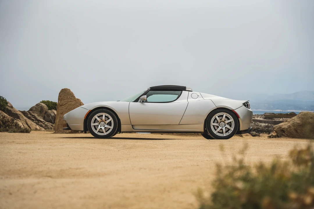 2008 Tesla Roadster - Image 7 of 31