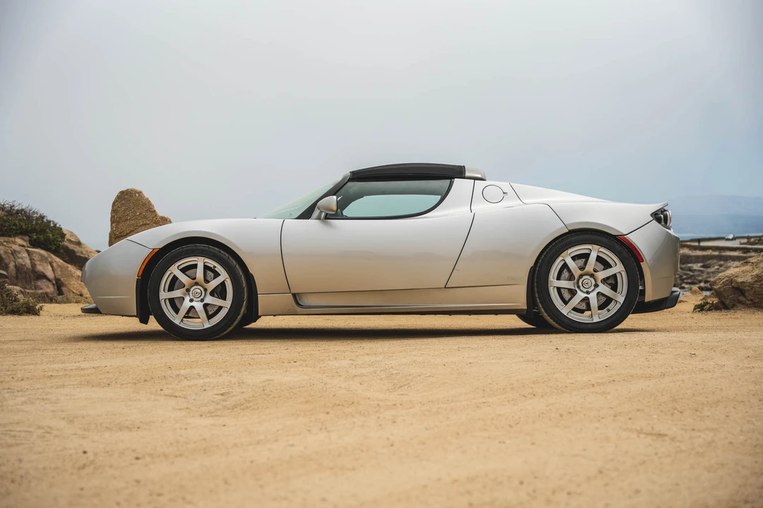 2008 Tesla Roadster - Image 9 of 31