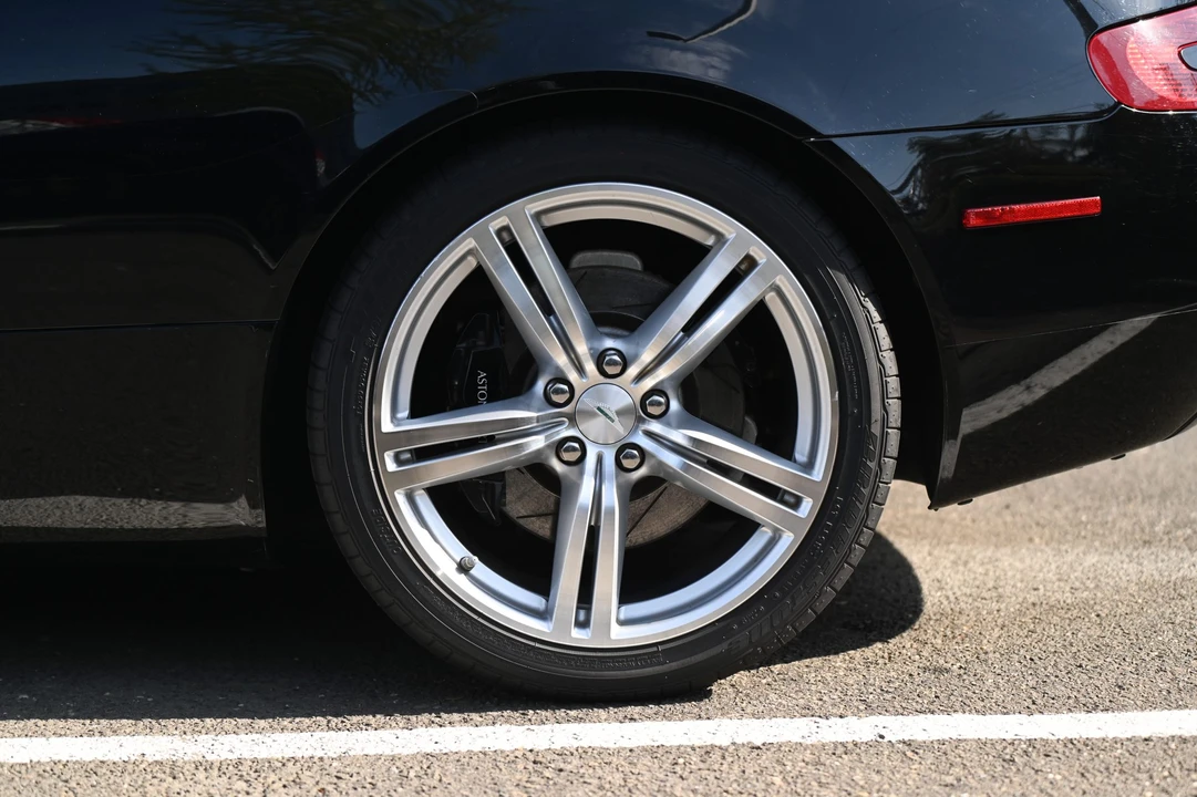 2009 Aston Martin DB9 - Image 25 of 31