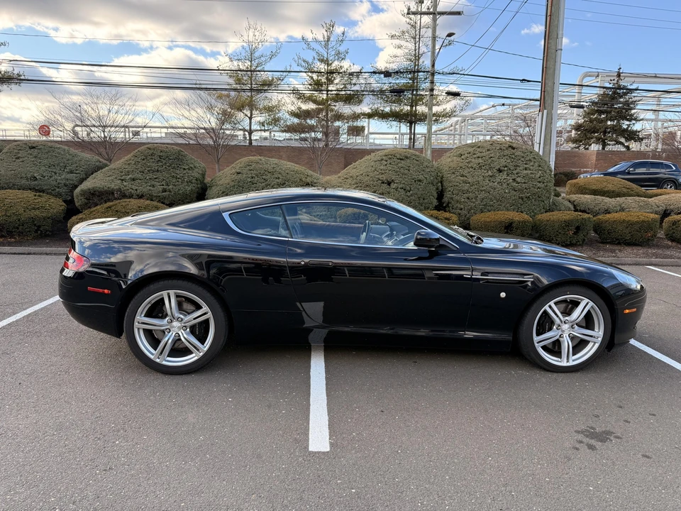 2009 Aston Martin DB9 - Image 9 of 31