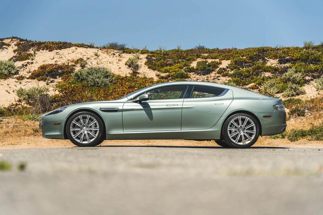 2010 Aston Martin Rapide - Image 8 of 31