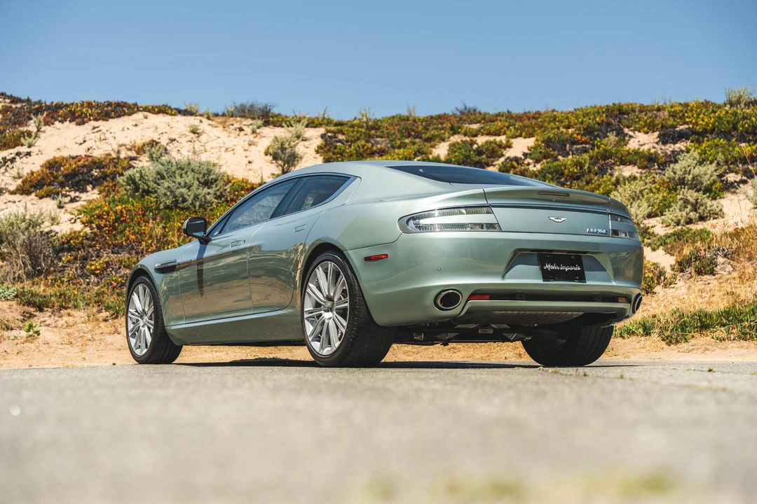 2010 Aston Martin Rapide - Image 11 of 31
