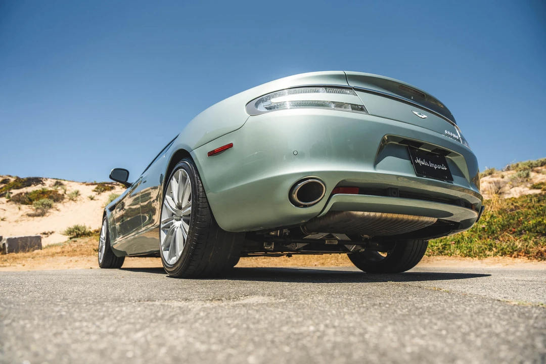 2010 Aston Martin Rapide - Image 16 of 31