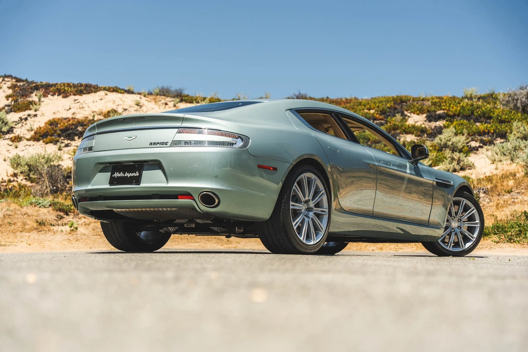 2010 Aston Martin Rapide - Image 24 of 31