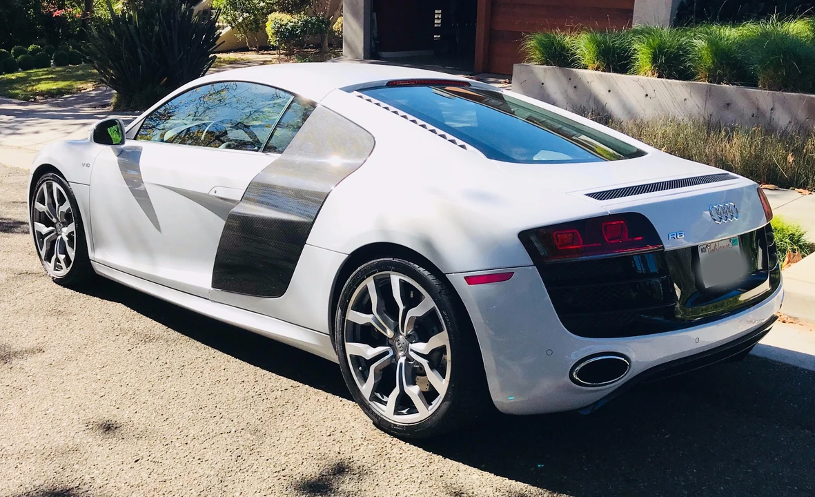2010 Audi 42 R8 - Image 5 of 31