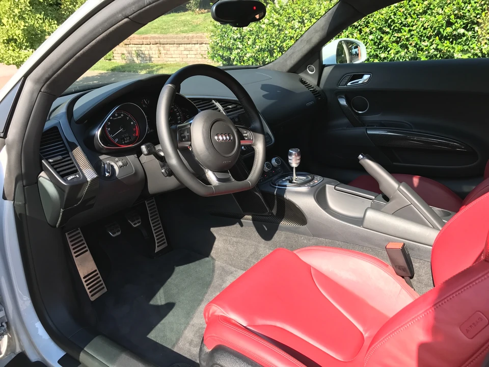 2010 Audi 42 R8 - Image 31 of 31