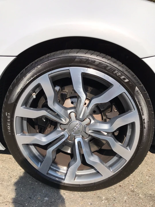 2010 Audi 42 R8 - Image 29 of 31
