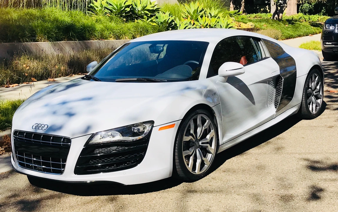 2010 Audi 42 R8 - Image 7 of 31