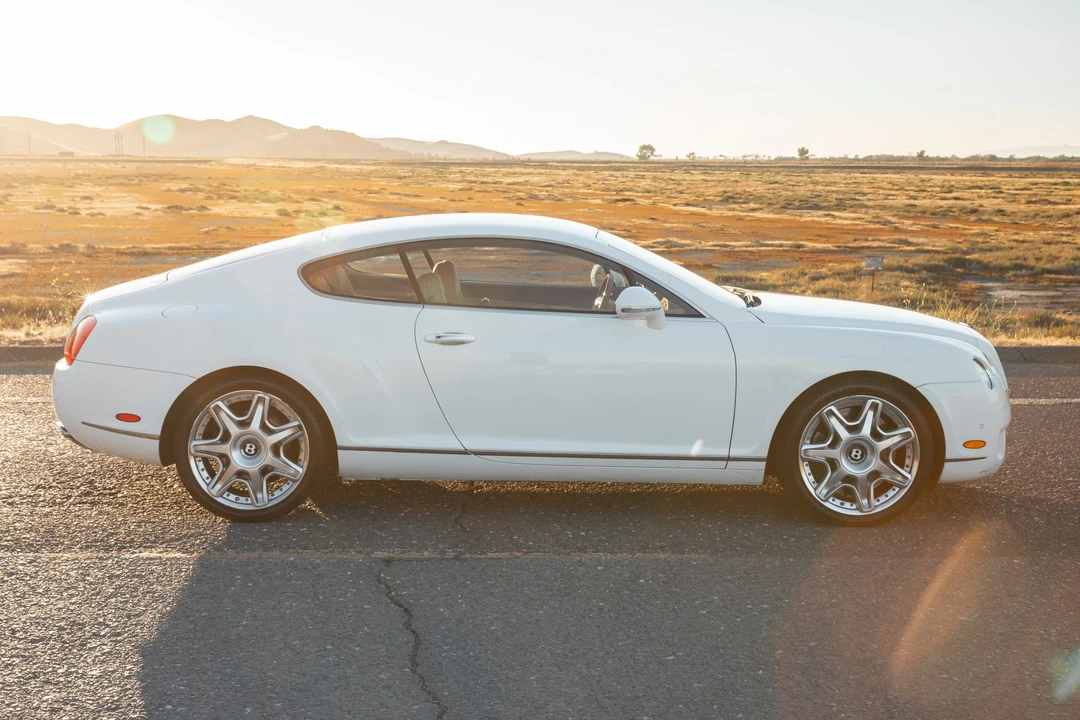 2010 Bentley Continental GT Speed 1st Gen - Image 16 of 31