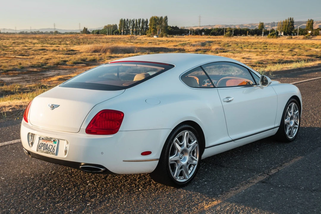 2010 Bentley Continental GT Speed 1st Gen - Image 13 of 31