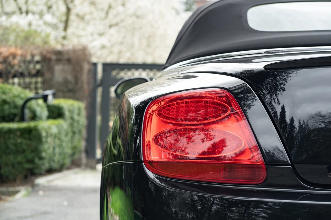2010 Bentley Continental GTC - Image 28 of 31