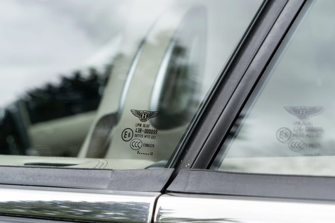 2010 Bentley Continental GTC - Image 24 of 31