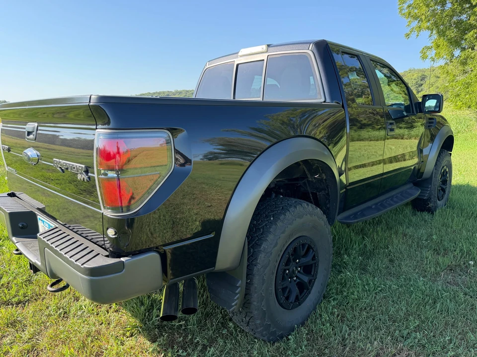 2010 Ford F-150 Raptor 12th Gen - Image 19 of 31