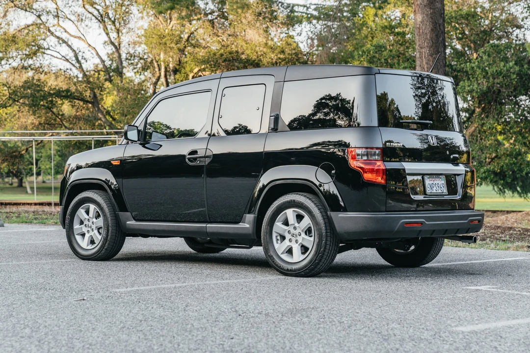 2010 Honda Element - Image 7 of 31