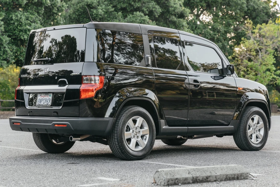 2010 Honda Element - Image 11 of 31
