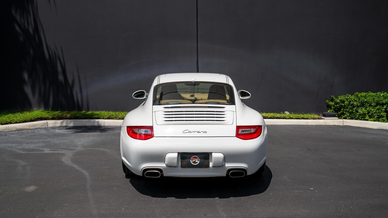 2010 Porsche 997 Carrera - Image 5 of 31