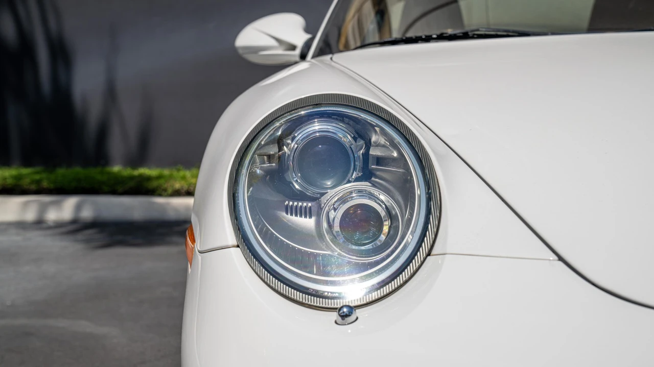 2010 Porsche 997 Carrera - Image 11 of 31