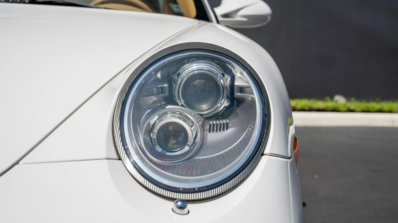 2010 Porsche 997 Carrera - Image 12 of 31