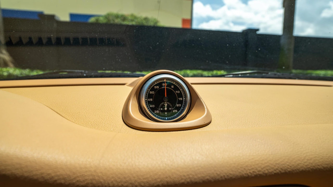 2010 Porsche 997 Carrera - Image 29 of 31