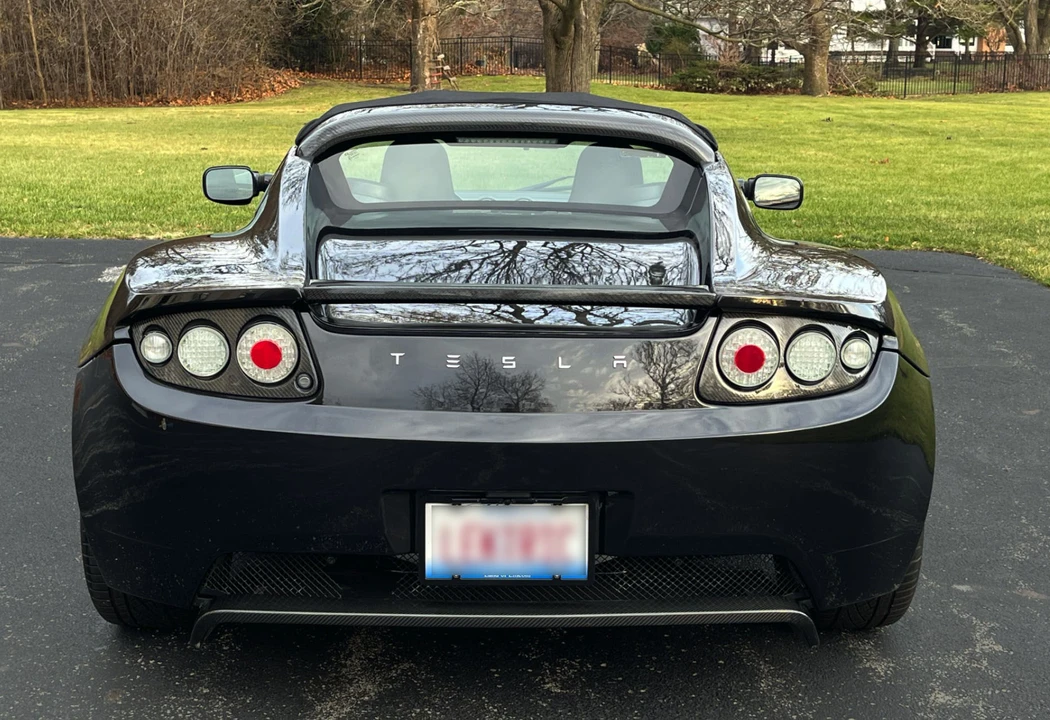 2010 Tesla Roadster - Image 8 of 31