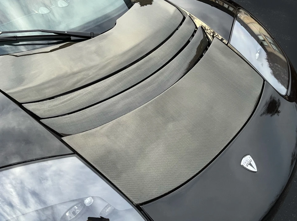 2010 Tesla Roadster - Image 13 of 31
