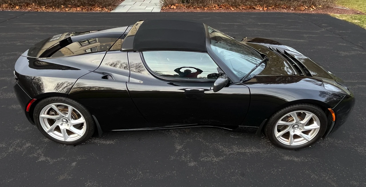 2010 Tesla Roadster - Image 5 of 31