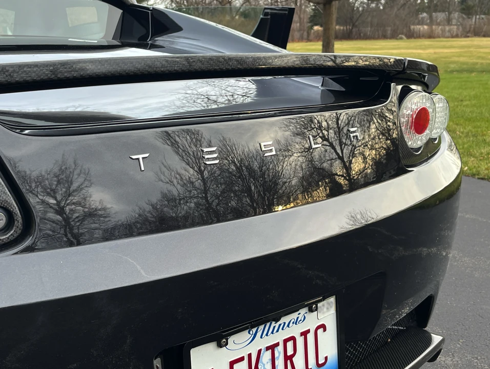 2010 Tesla Roadster - Image 18 of 31