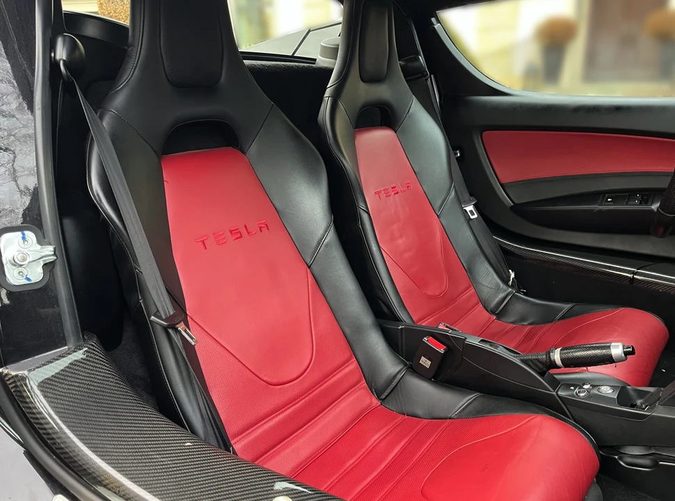 2010 Tesla Roadster - Image 29 of 31