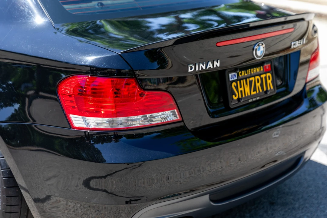 2011 BMW E82 135i & 135is - Image 14 of 31