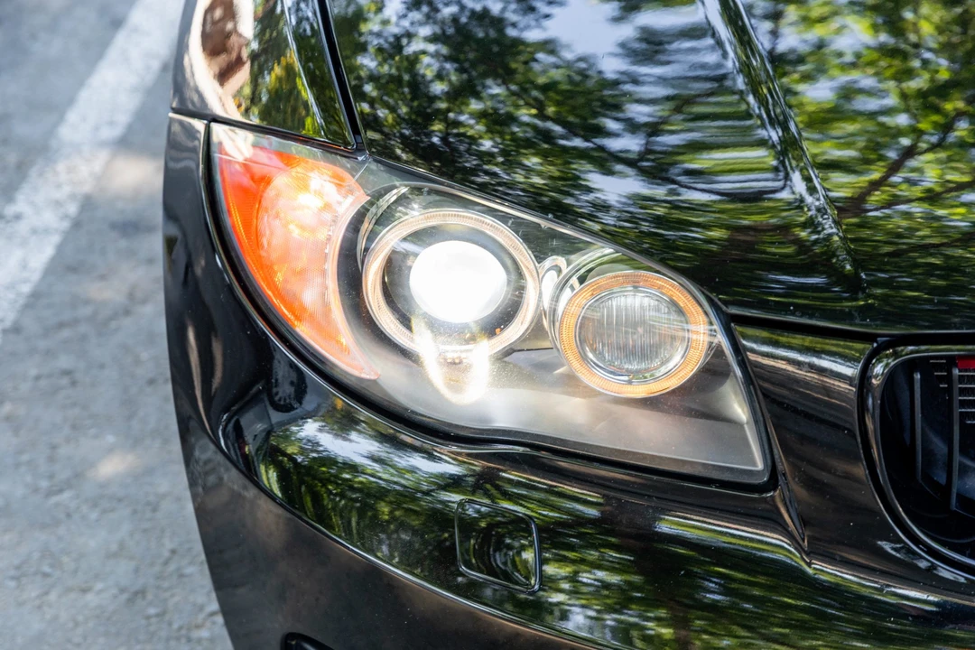 2011 BMW E82 135i & 135is - Image 15 of 31