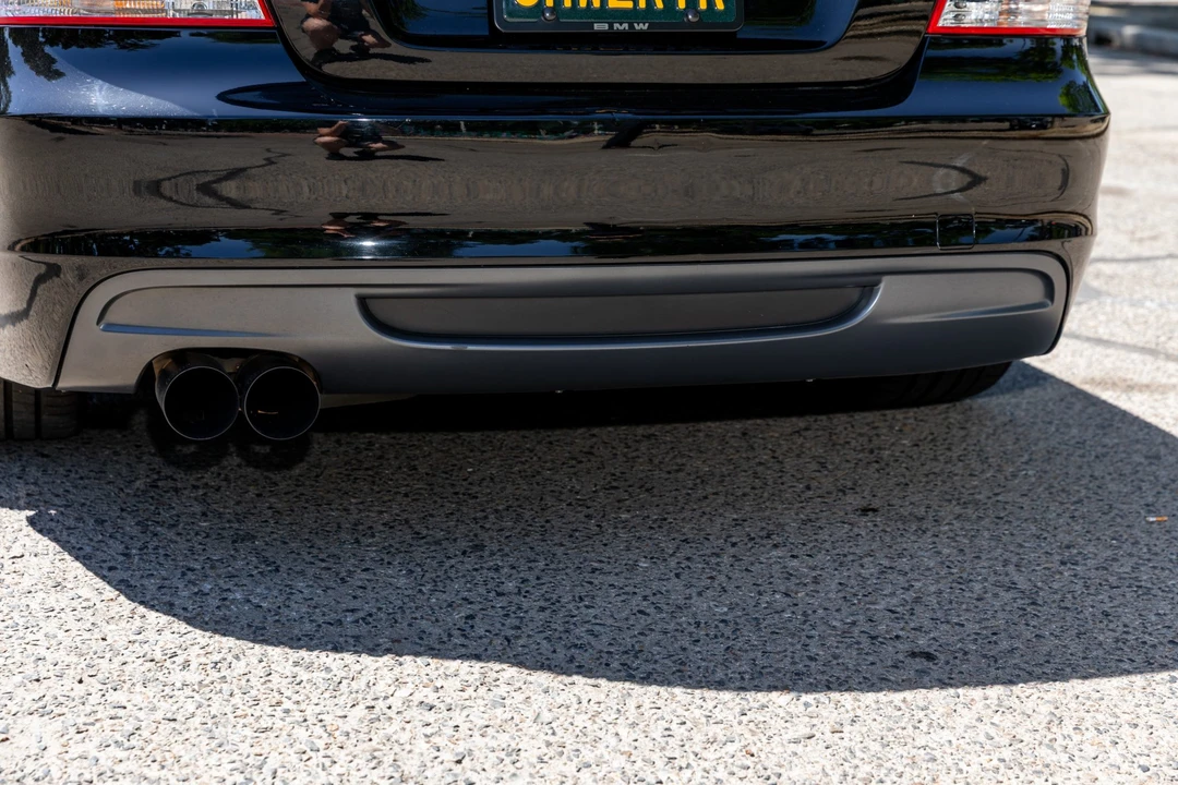 2011 BMW E82 135i & 135is - Image 20 of 31