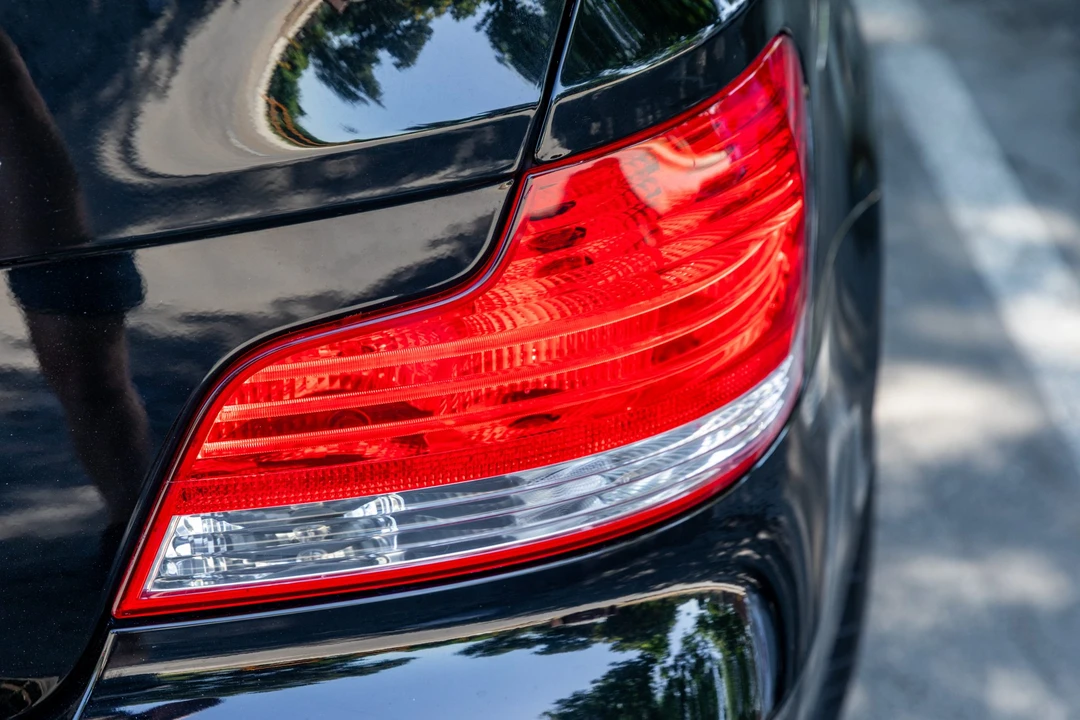 2011 BMW E82 135i & 135is - Image 18 of 31