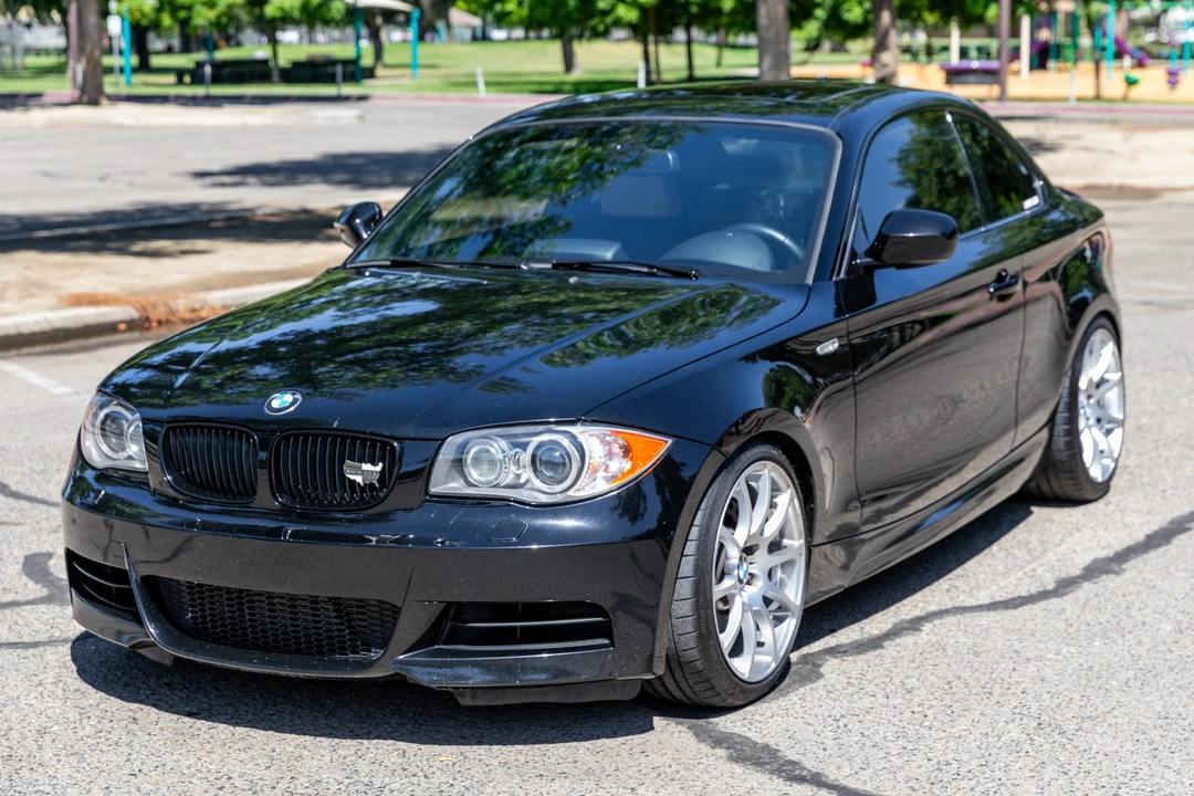 2011 BMW E82 135i & 135is - Image 5 of 31