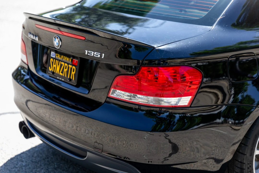 2011 BMW E82 135i & 135is - Image 13 of 31