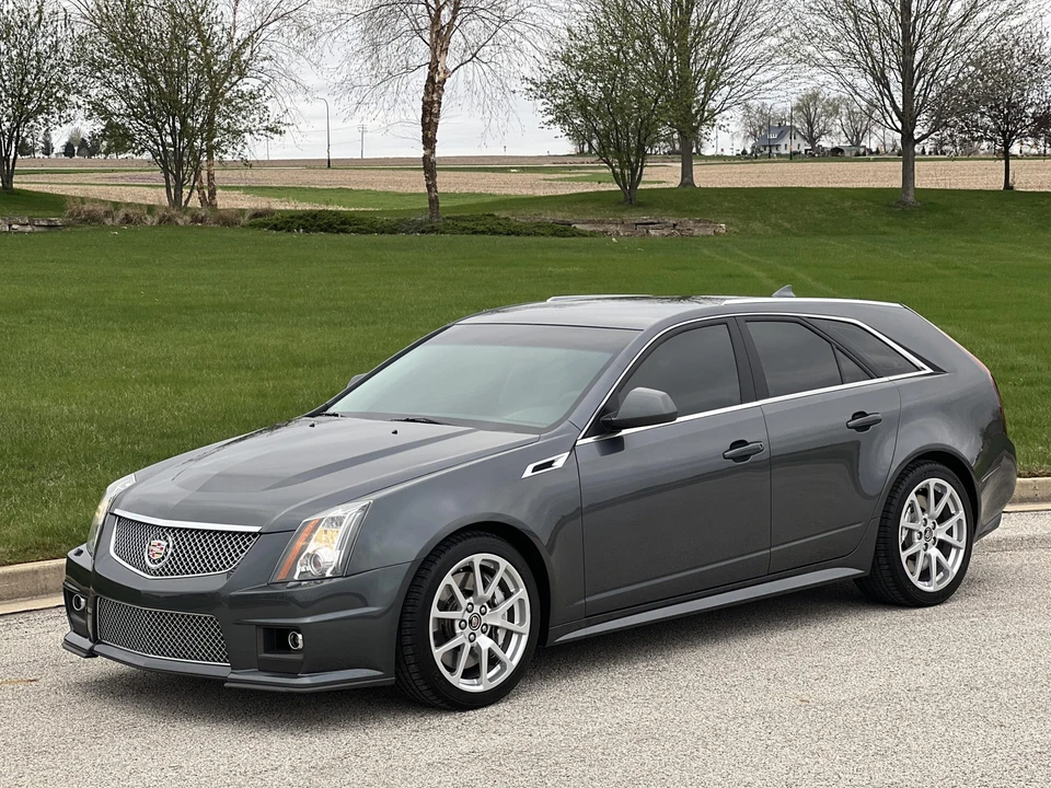 2011 Cadillac CTS-V 2nd Gen - Image 4 of 31
