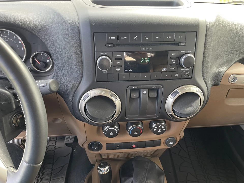 2011 Jeep JK Wrangler - Image 25 of 31
