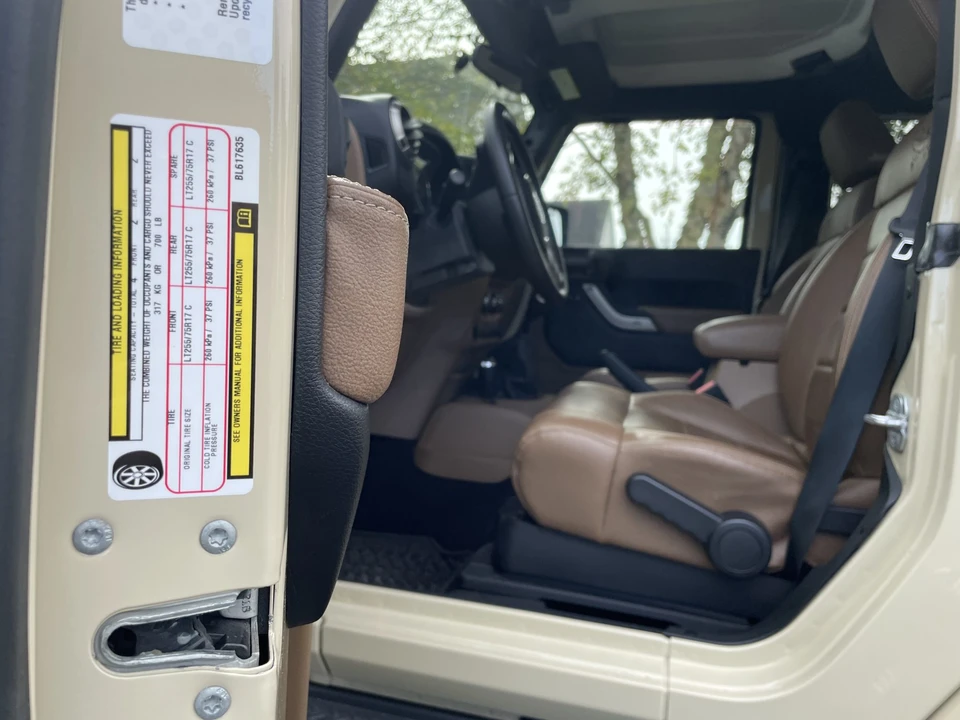 2011 Jeep JK Wrangler - Image 18 of 31