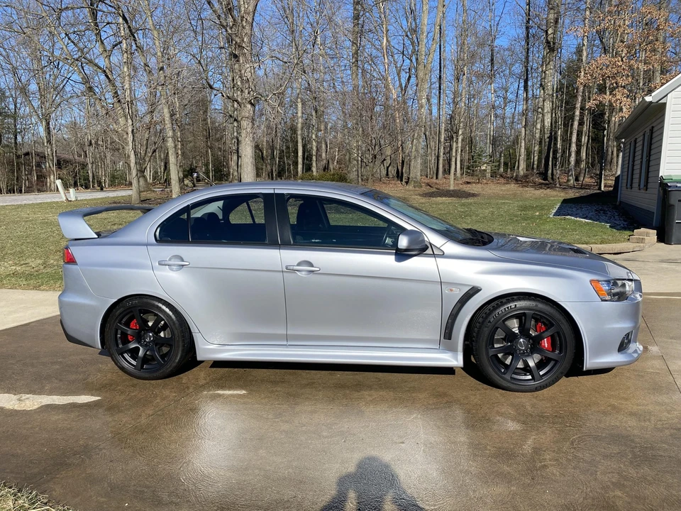 2011 Mitsubishi Lancer Evolution X 9th Gen - Image 15 of 31