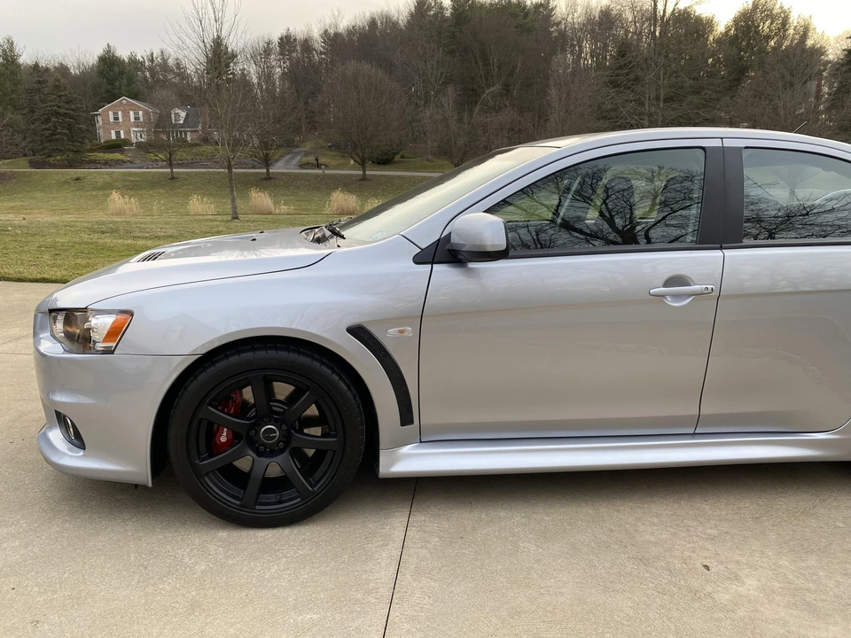 2011 Mitsubishi Lancer Evolution X 9th Gen - Image 16 of 31