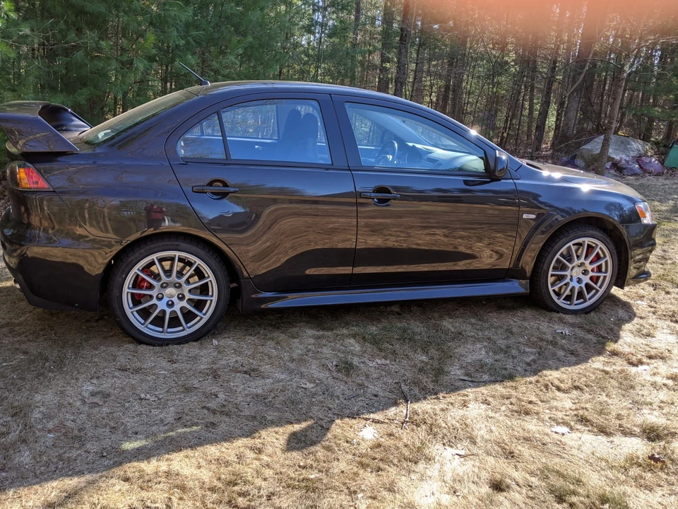 2011 Mitsubishi Lancer Evolution X 9th Gen - Image 18 of 31
