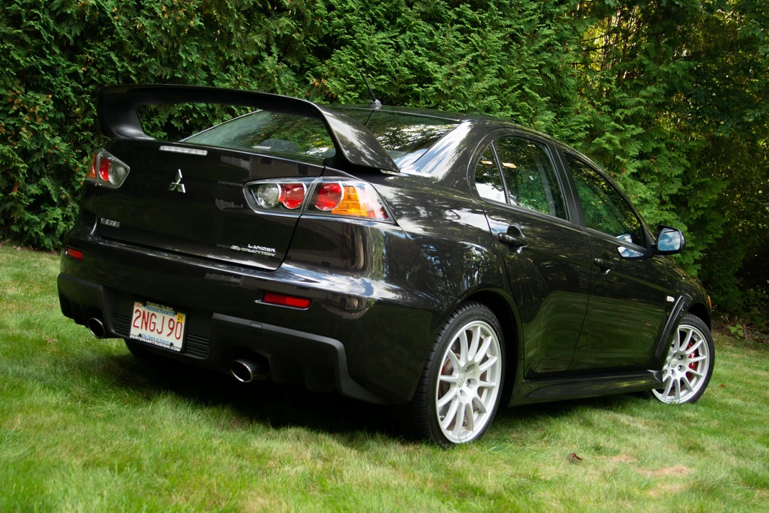 2011 Mitsubishi Lancer Evolution X 9th Gen - Image 11 of 31