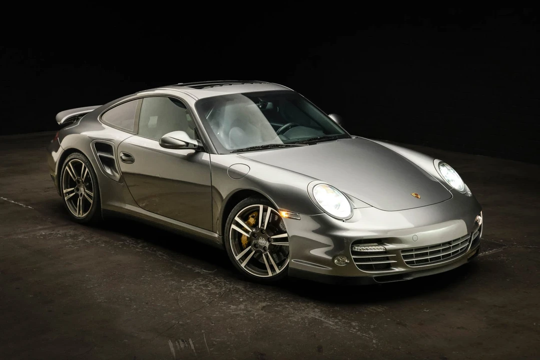 2011 Porsche 997 Turbo - Image 23 of 31