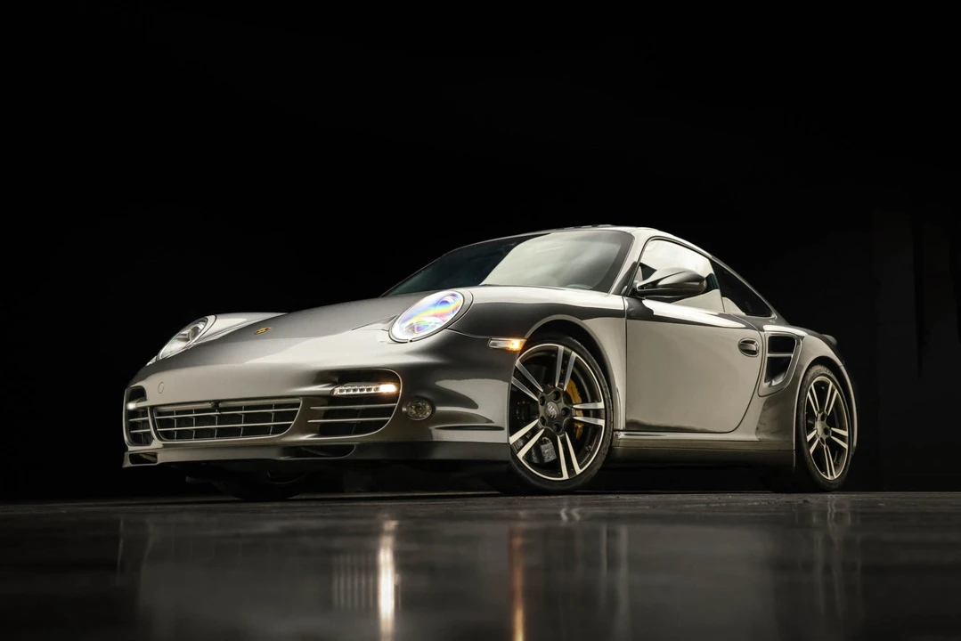 2011 Porsche 997 Turbo - Image 22 of 31