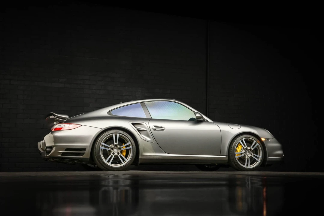 2011 Porsche 997 Turbo - Image 30 of 31