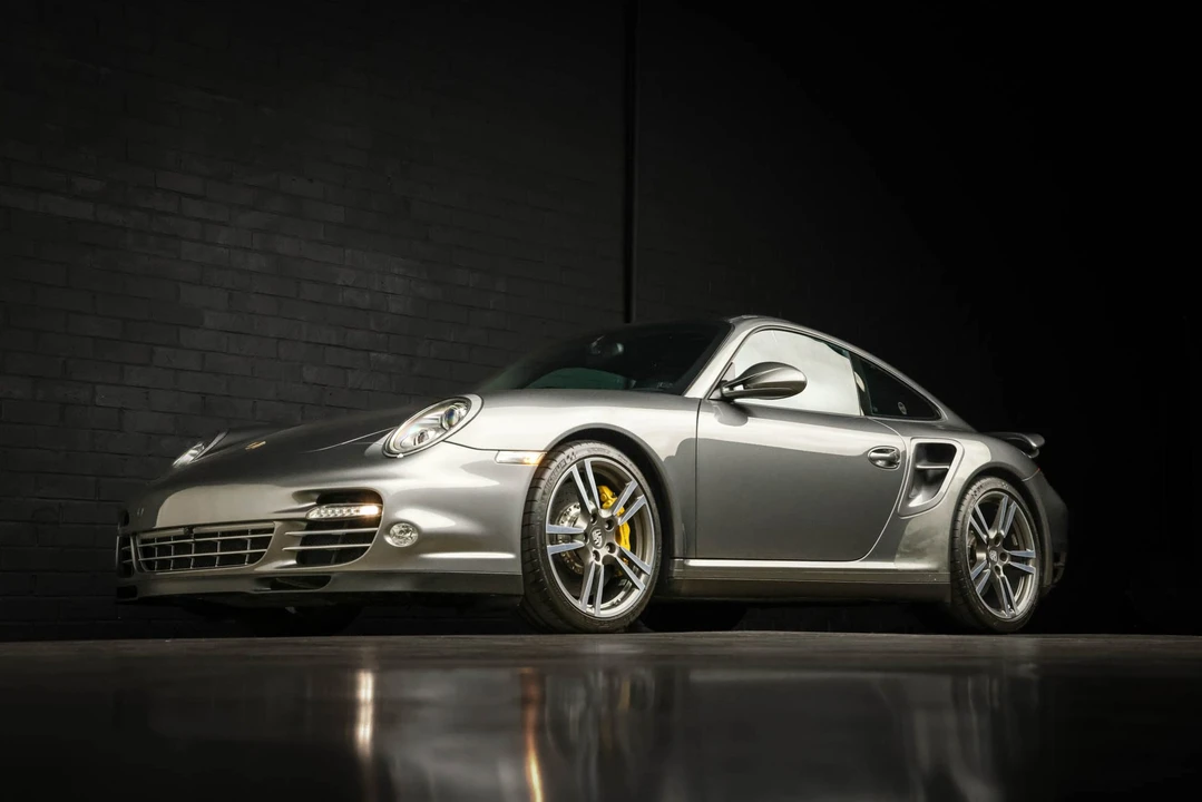 2011 Porsche 997 Turbo - Image 20 of 31