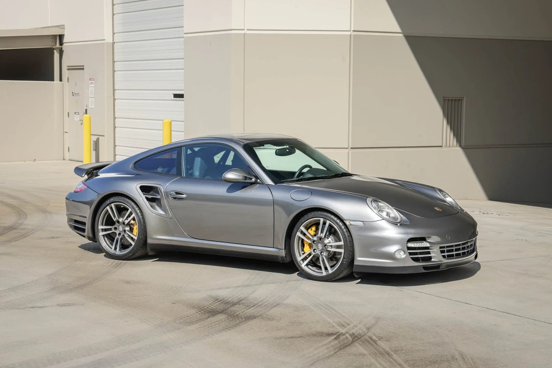 2011 Porsche 997 Turbo - Image 6 of 31