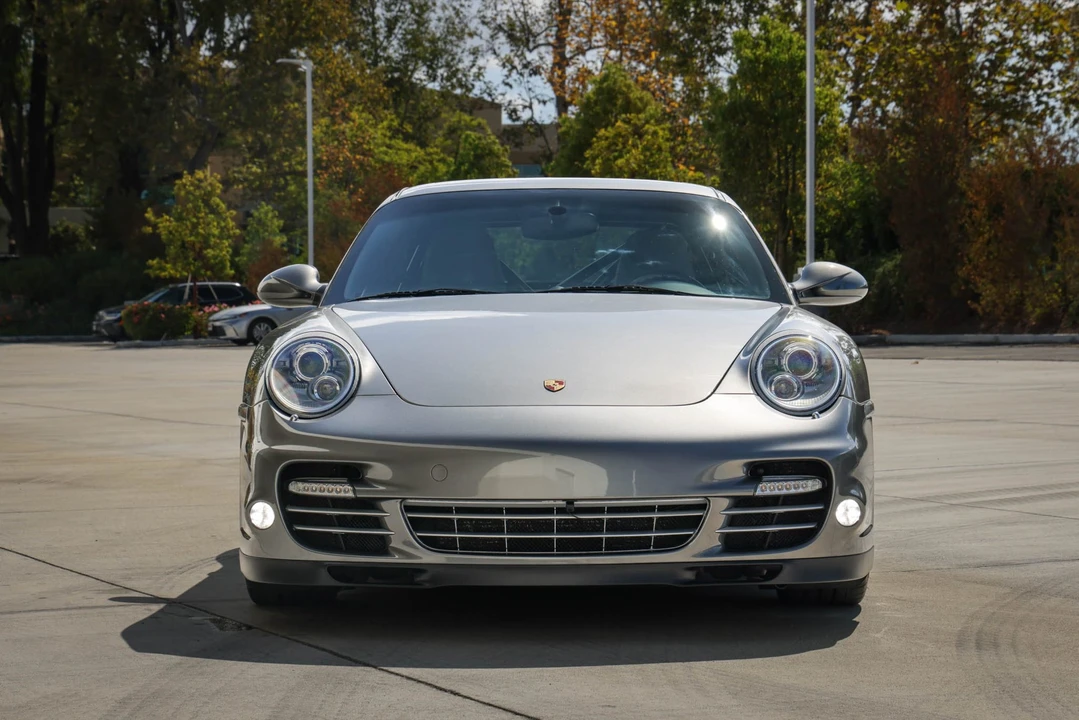 2011 Porsche 997 Turbo - Image 4 of 31