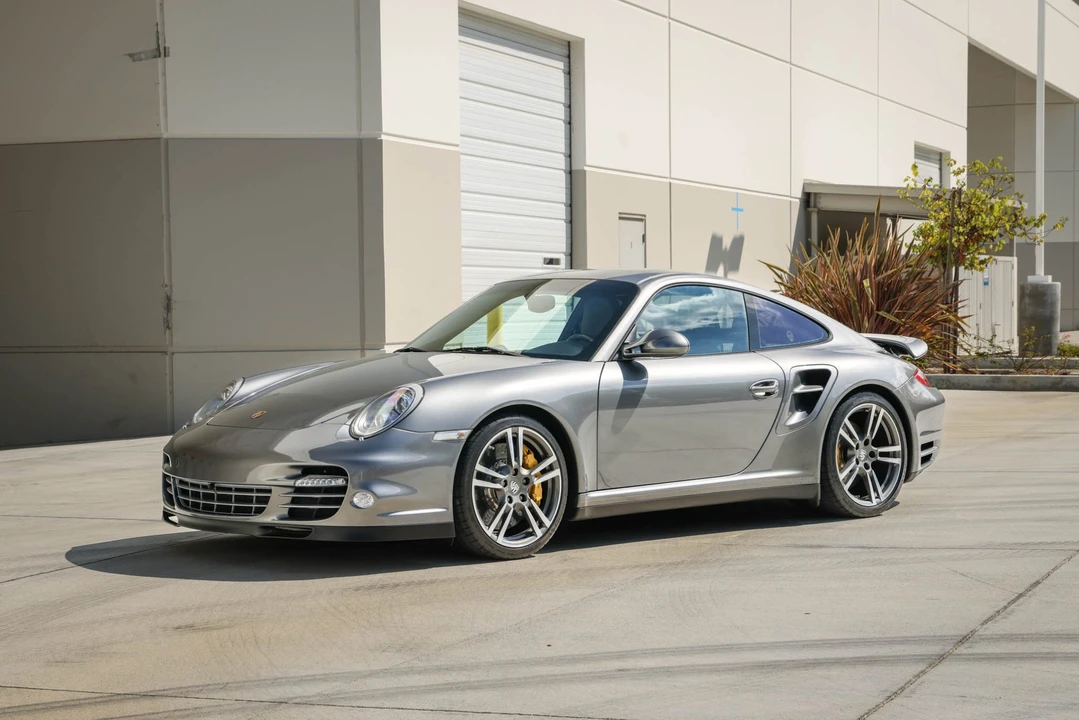 2011 Porsche 997 Turbo - Image 2 of 31